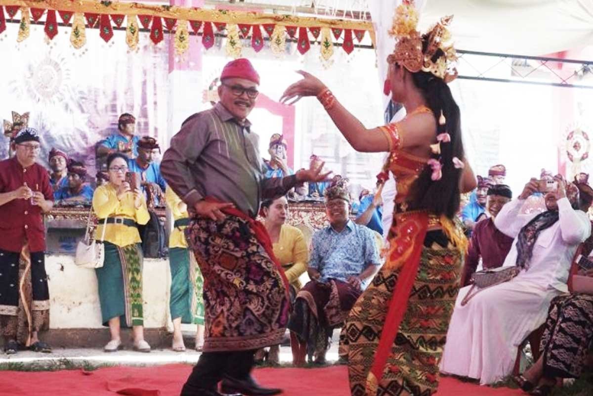 Bupati Bolmong Meriahkan Perayaan Dharma Santi