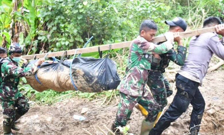 Korban Tanah Longsor di Bone Bolango