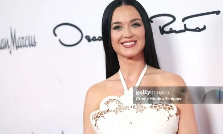 Katy Perry Terbang ke Luar Angkasa