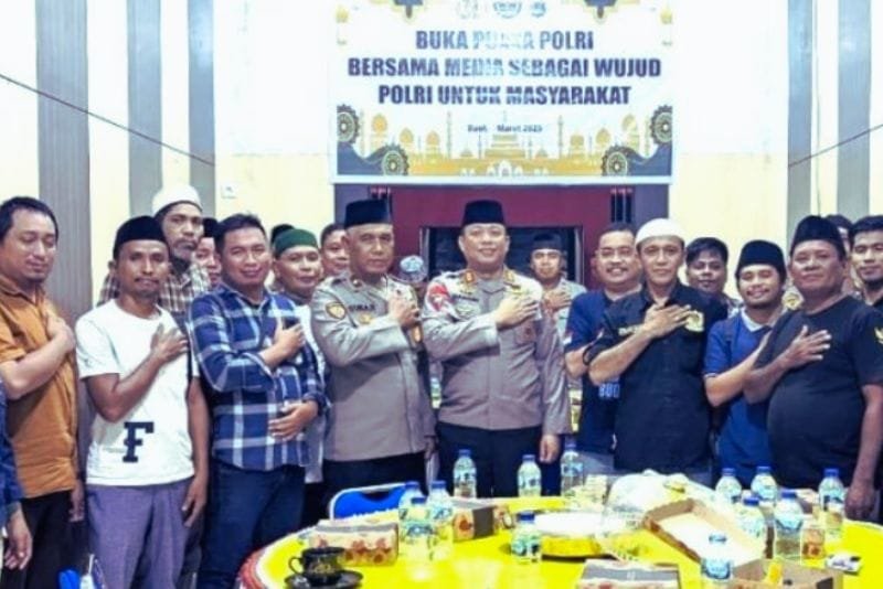 Kapolres Buol Buka Puasa Bersama Insan Pers