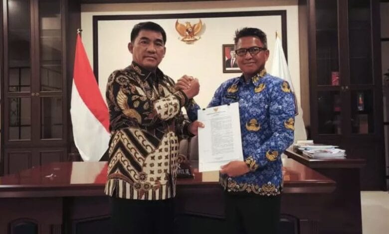 Tahlis Gallang Plh Sekprov Sulut