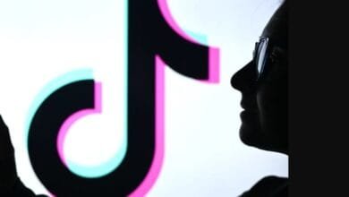 TikTok fitur ulasan lokasi