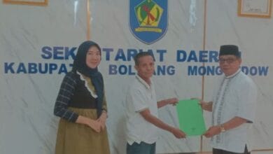 Penyerahan SK Plt Bolmong
