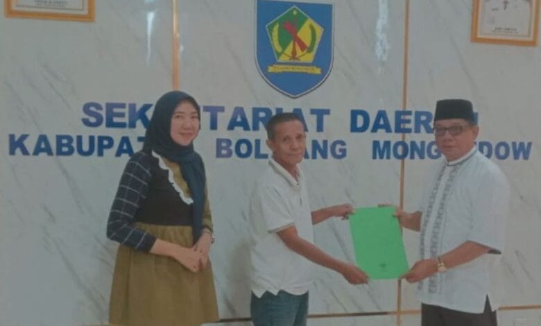 Penyerahan SK Plt Bolmong